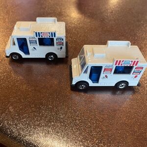 2 vintage hot wheels good humor trucks 1983